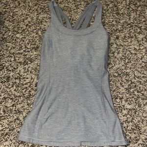 Lululemon tank size 6